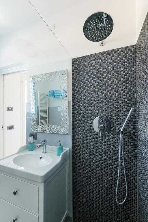 Attico Del Duomo Apartment โมดินา ภายนอก รูปภาพ